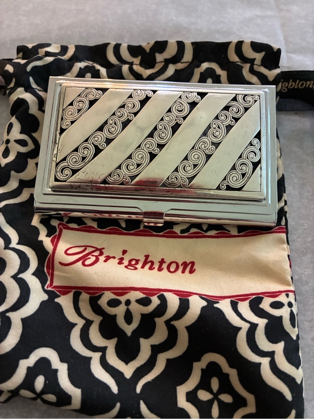 Brighton EUC Vintage Kismet Card Case/Money holder in compact w/mirror &dust bag - Picture 6 of 10